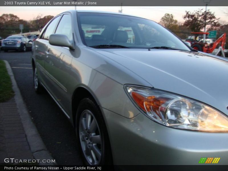 Lunar Mist Metallic / Stone 2003 Toyota Camry XLE V6