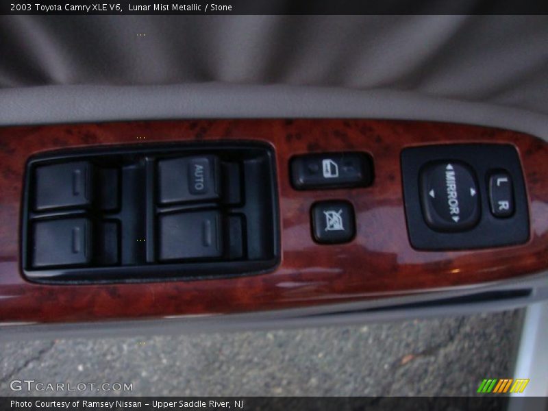 Lunar Mist Metallic / Stone 2003 Toyota Camry XLE V6
