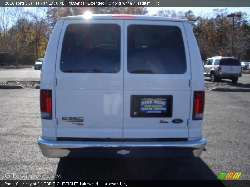 Oxford White / Medium Flint 2010 Ford E Series Van E350 XLT Passenger Extended