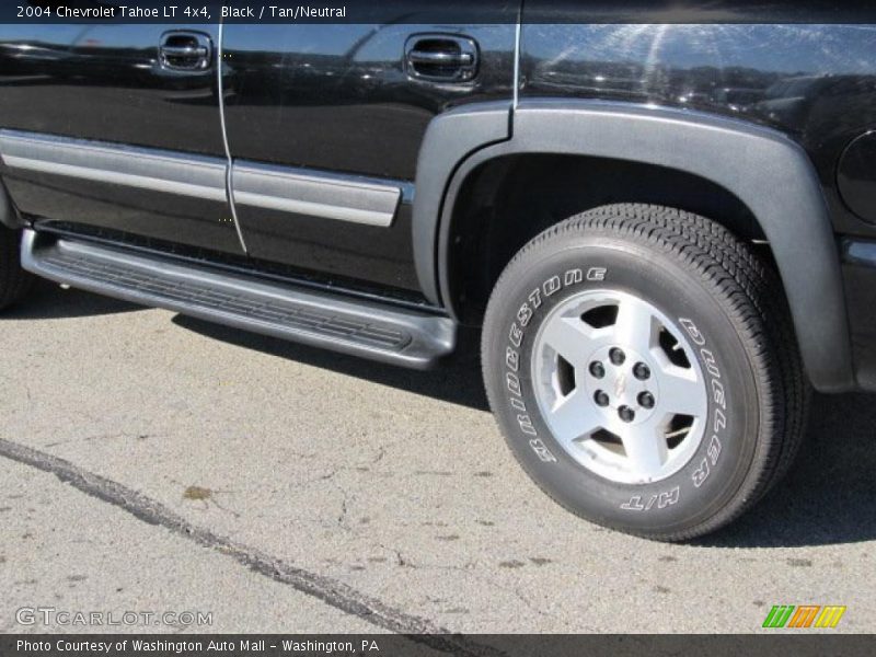 Black / Tan/Neutral 2004 Chevrolet Tahoe LT 4x4