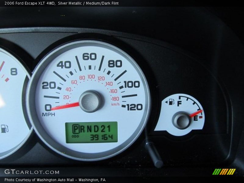Silver Metallic / Medium/Dark Flint 2006 Ford Escape XLT 4WD