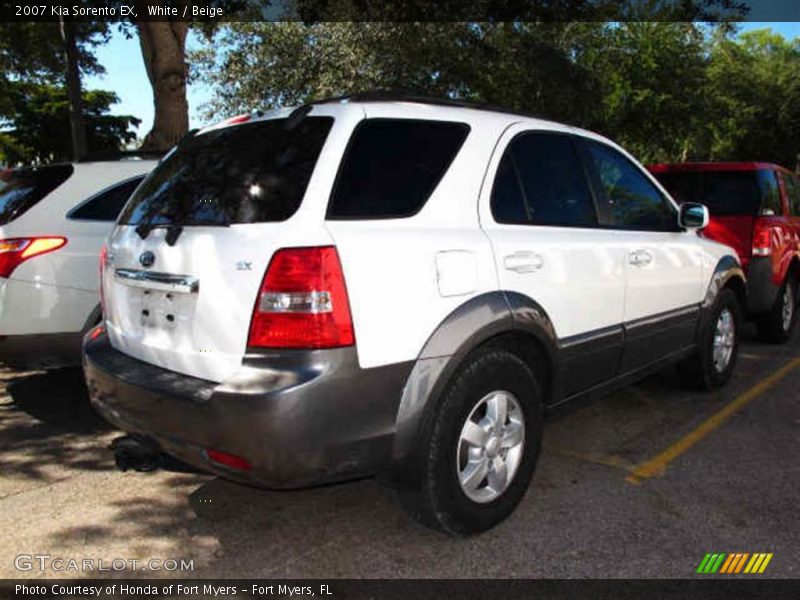 White / Beige 2007 Kia Sorento EX