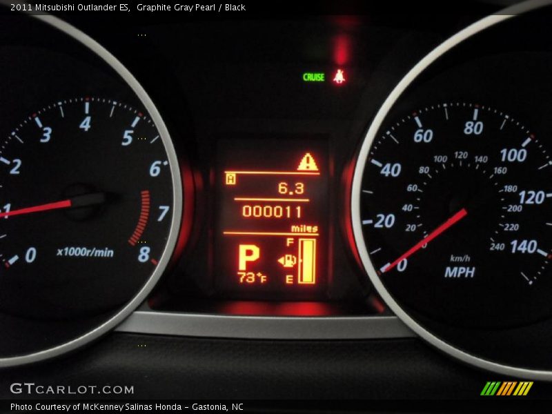 Graphite Gray Pearl / Black 2011 Mitsubishi Outlander ES