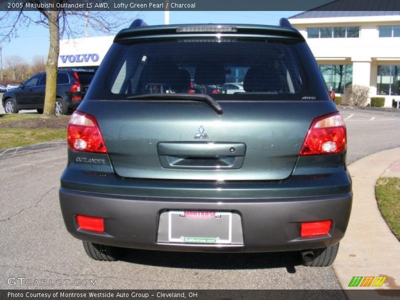 Lofty Green Pearl / Charcoal 2005 Mitsubishi Outlander LS AWD