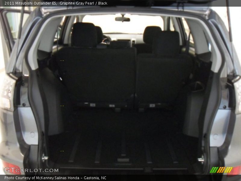 Graphite Gray Pearl / Black 2011 Mitsubishi Outlander ES