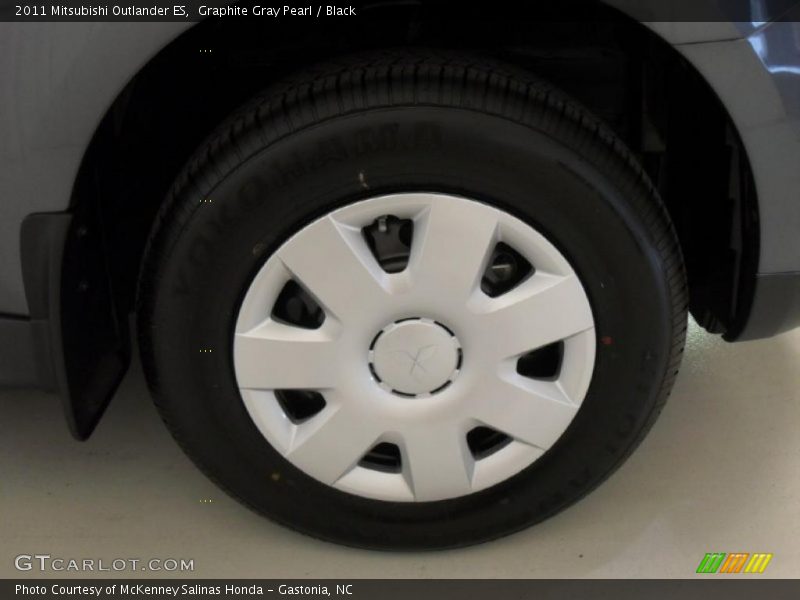 Graphite Gray Pearl / Black 2011 Mitsubishi Outlander ES
