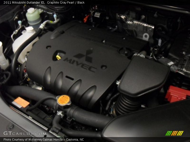 Graphite Gray Pearl / Black 2011 Mitsubishi Outlander ES