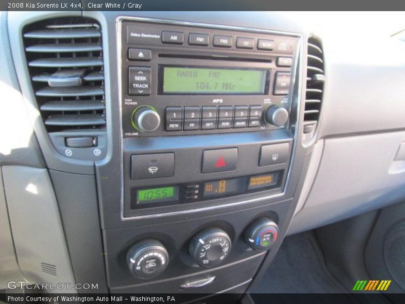 Clear White / Gray 2008 Kia Sorento LX 4x4