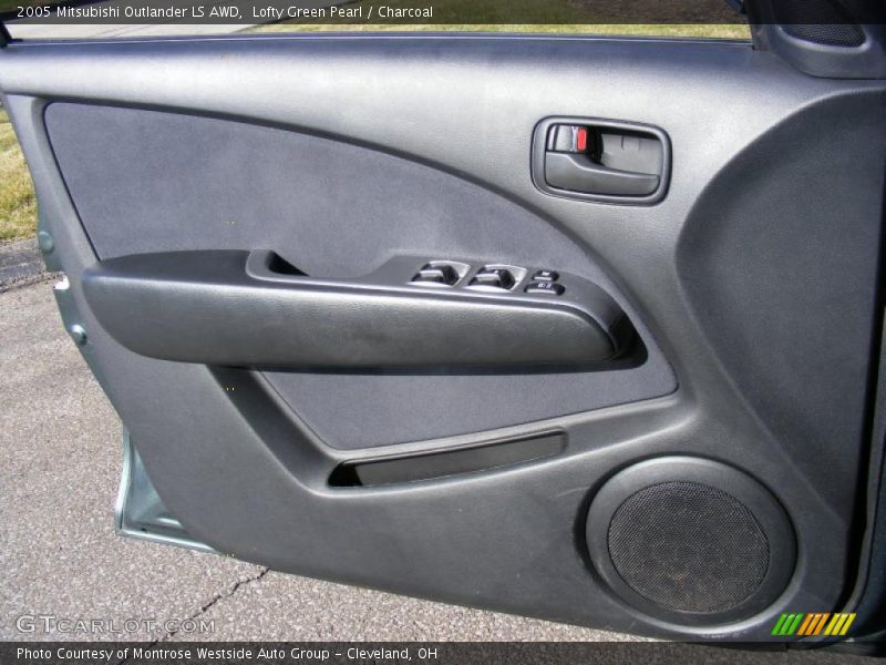 Door Panel of 2005 Outlander LS AWD