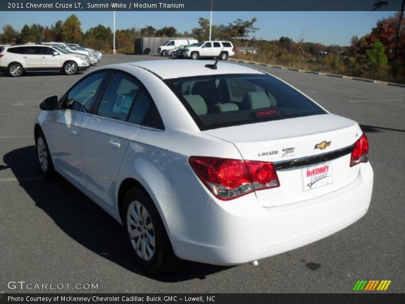 Summit White / Medium Titanium 2011 Chevrolet Cruze LT