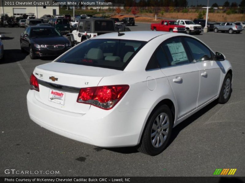 Summit White / Medium Titanium 2011 Chevrolet Cruze LT