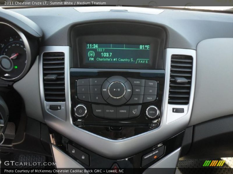 Summit White / Medium Titanium 2011 Chevrolet Cruze LT