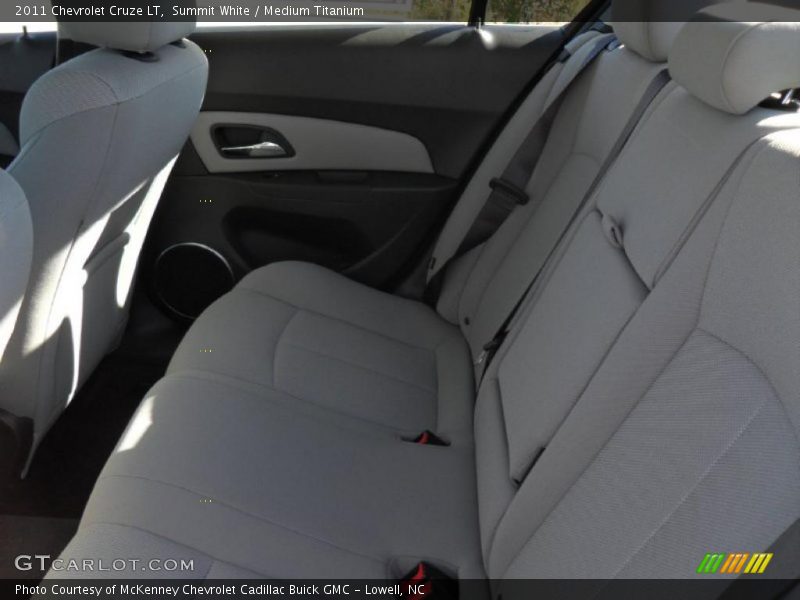 Summit White / Medium Titanium 2011 Chevrolet Cruze LT