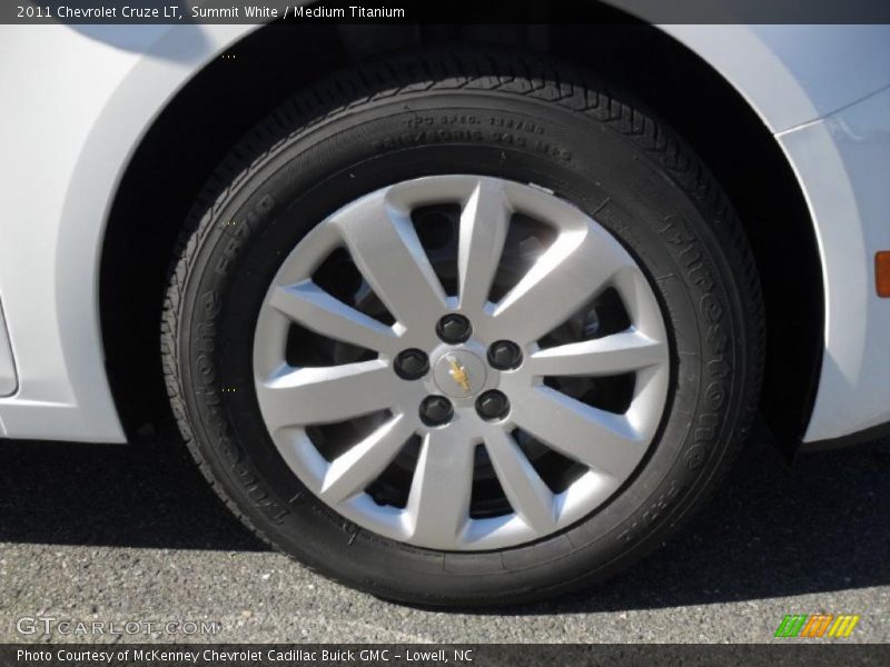 Summit White / Medium Titanium 2011 Chevrolet Cruze LT