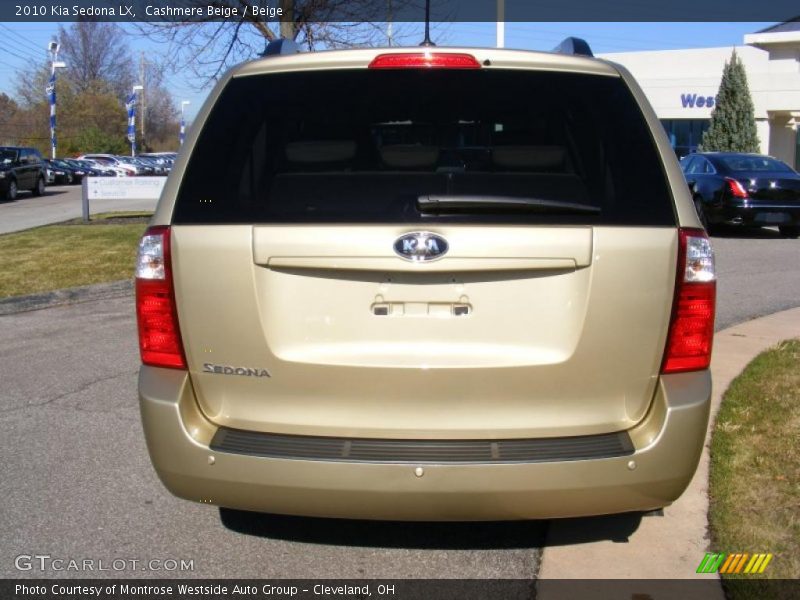Cashmere Beige / Beige 2010 Kia Sedona LX