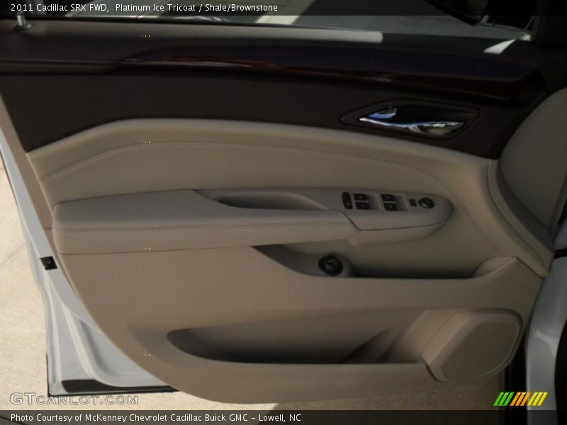 Platinum Ice Tricoat / Shale/Brownstone 2011 Cadillac SRX FWD