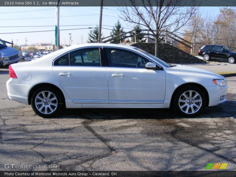 Ice White / Anthracite 2010 Volvo S80 3.2