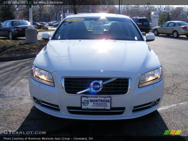 Ice White / Anthracite 2010 Volvo S80 3.2