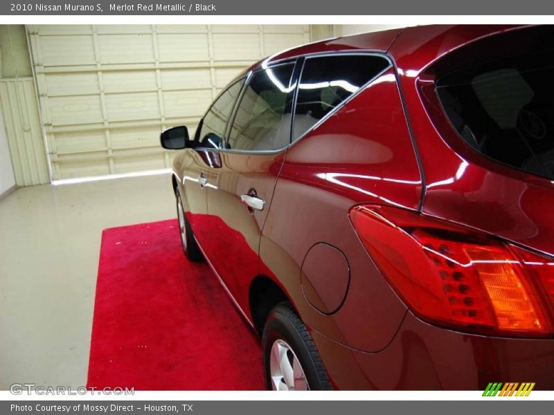 Merlot Red Metallic / Black 2010 Nissan Murano S