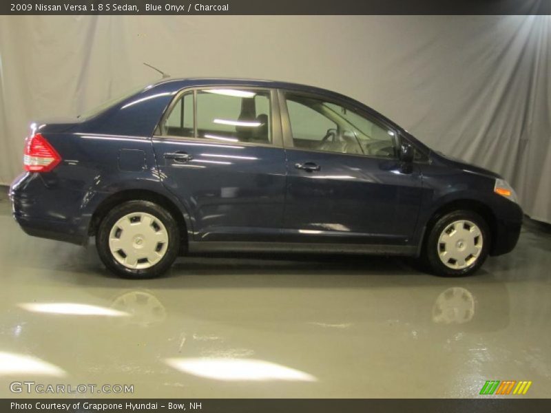 Blue Onyx / Charcoal 2009 Nissan Versa 1.8 S Sedan
