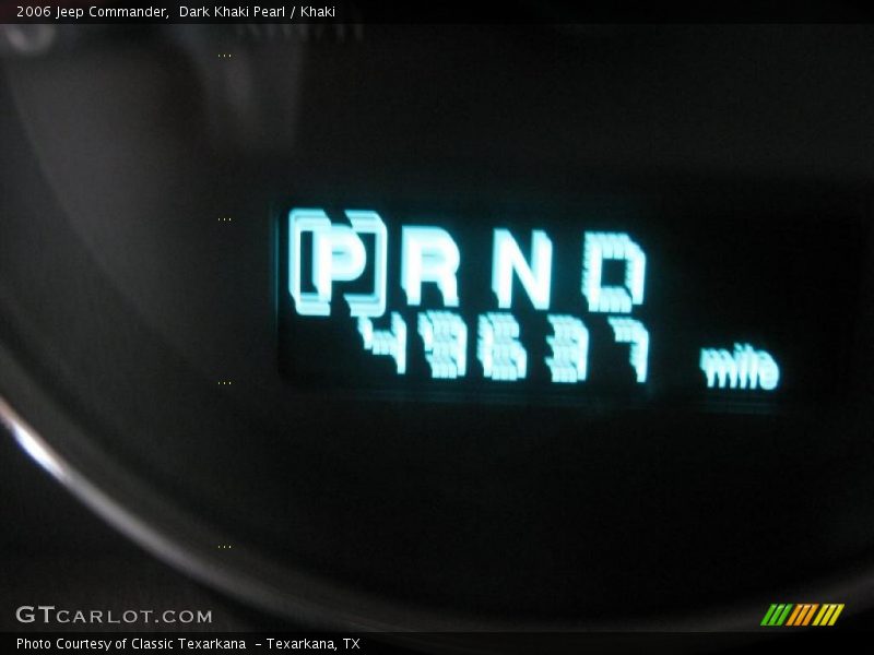 Dark Khaki Pearl / Khaki 2006 Jeep Commander