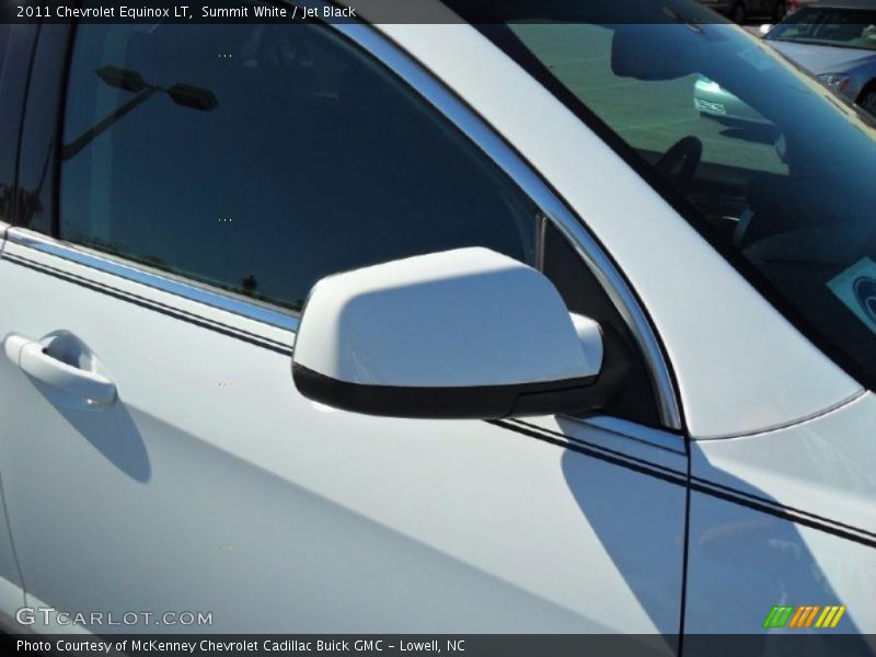 Summit White / Jet Black 2011 Chevrolet Equinox LT
