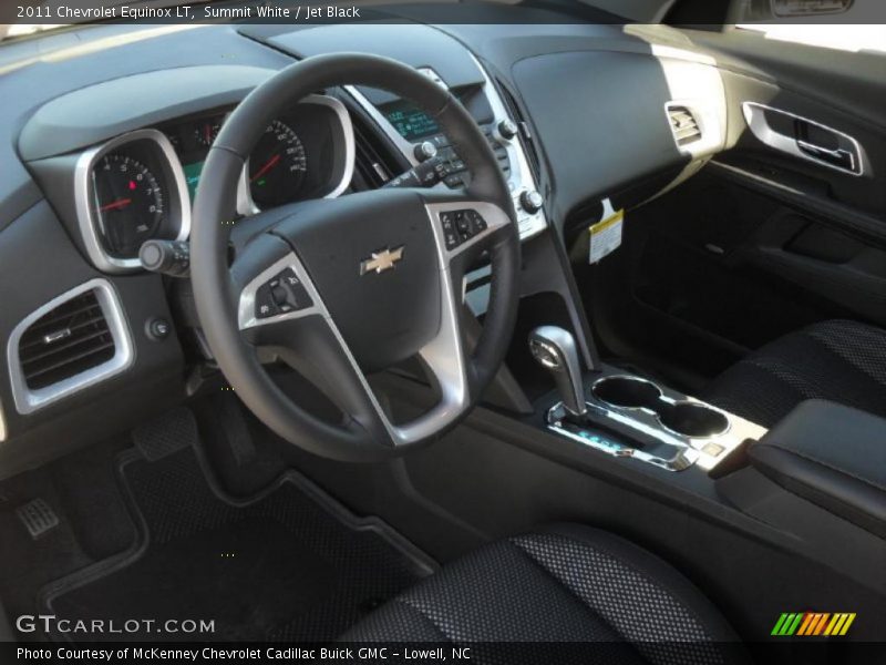 Summit White / Jet Black 2011 Chevrolet Equinox LT
