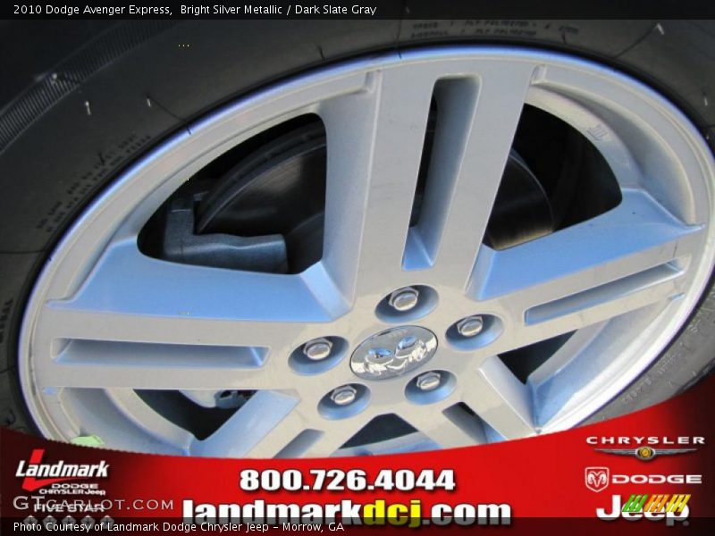 Bright Silver Metallic / Dark Slate Gray 2010 Dodge Avenger Express