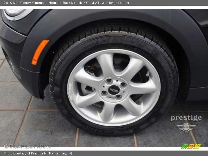 Midnight Black Metallic / Gravity Tuscan Beige Leather 2010 Mini Cooper Clubman