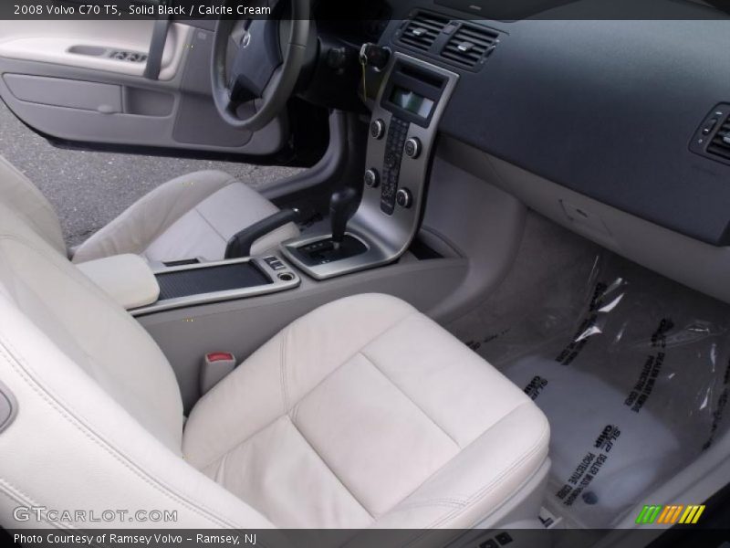 Solid Black / Calcite Cream 2008 Volvo C70 T5