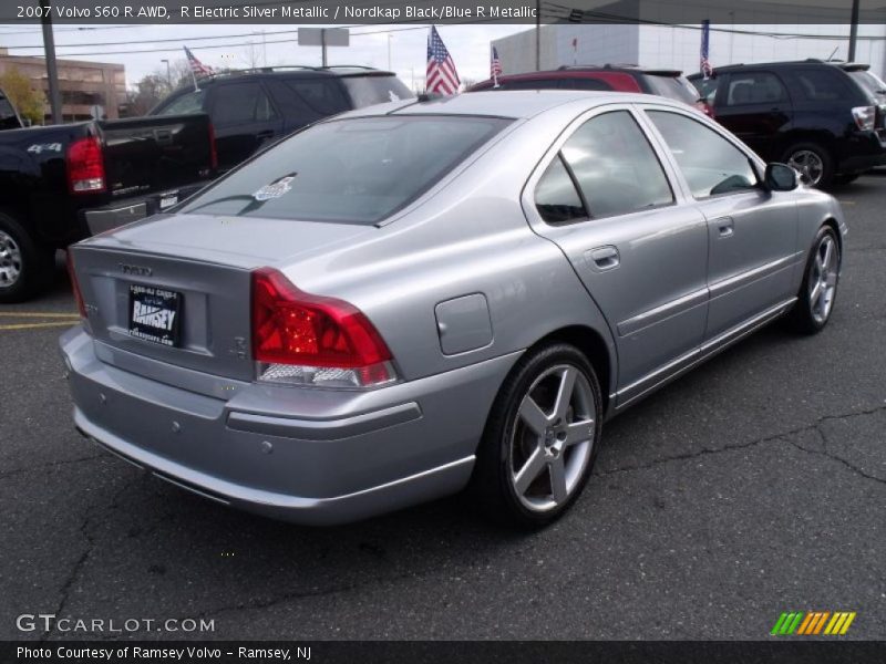 R Electric Silver Metallic / Nordkap Black/Blue R Metallic 2007 Volvo S60 R AWD