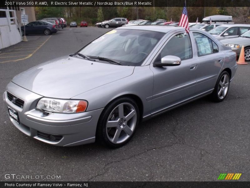  2007 S60 R AWD R Electric Silver Metallic