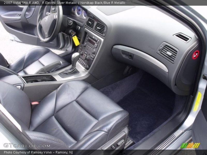  2007 S60 R AWD Nordkap Black/Blue R Metallic Interior