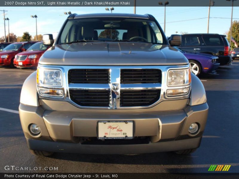 Light Khaki Metallic / Dark Khaki/Medium Khaki 2007 Dodge Nitro SXT