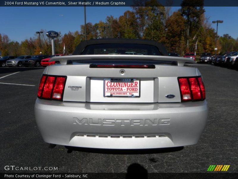 Silver Metallic / Medium Graphite 2004 Ford Mustang V6 Convertible