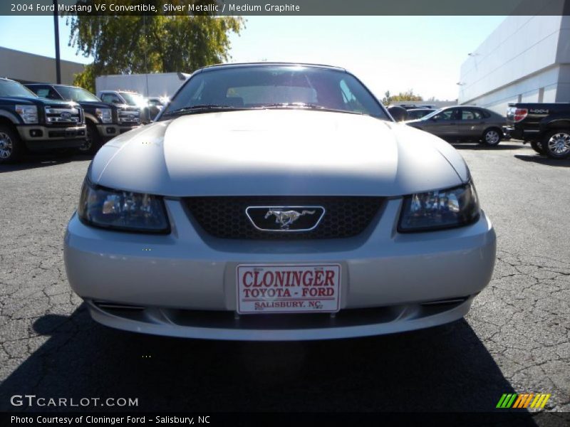 Silver Metallic / Medium Graphite 2004 Ford Mustang V6 Convertible