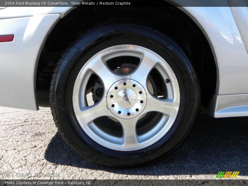 Silver Metallic / Medium Graphite 2004 Ford Mustang V6 Convertible