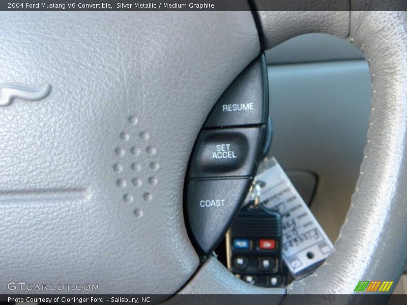 Silver Metallic / Medium Graphite 2004 Ford Mustang V6 Convertible