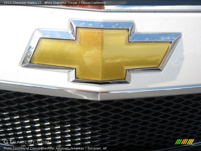 White Diamond Tricoat / Cocoa/Cashmere 2011 Chevrolet Malibu LT