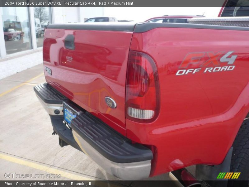 Red / Medium Flint 2004 Ford F350 Super Duty XLT Regular Cab 4x4