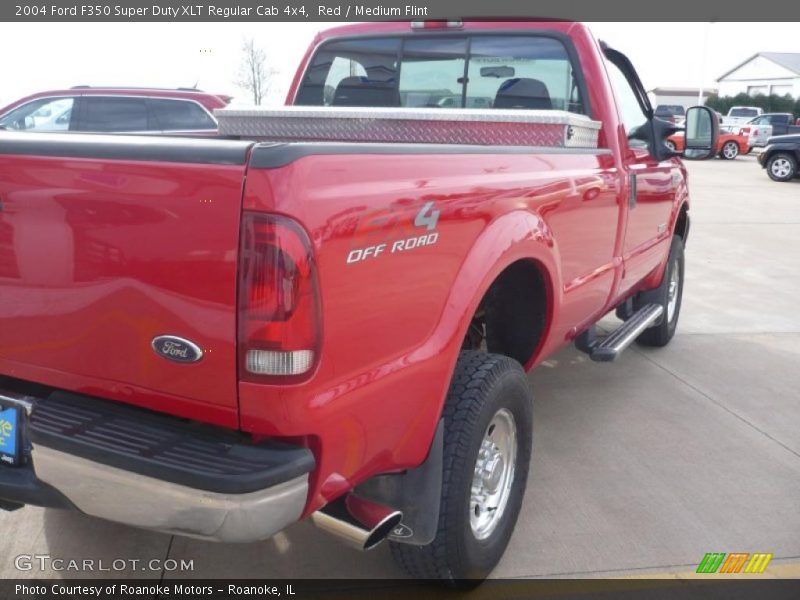 Red / Medium Flint 2004 Ford F350 Super Duty XLT Regular Cab 4x4