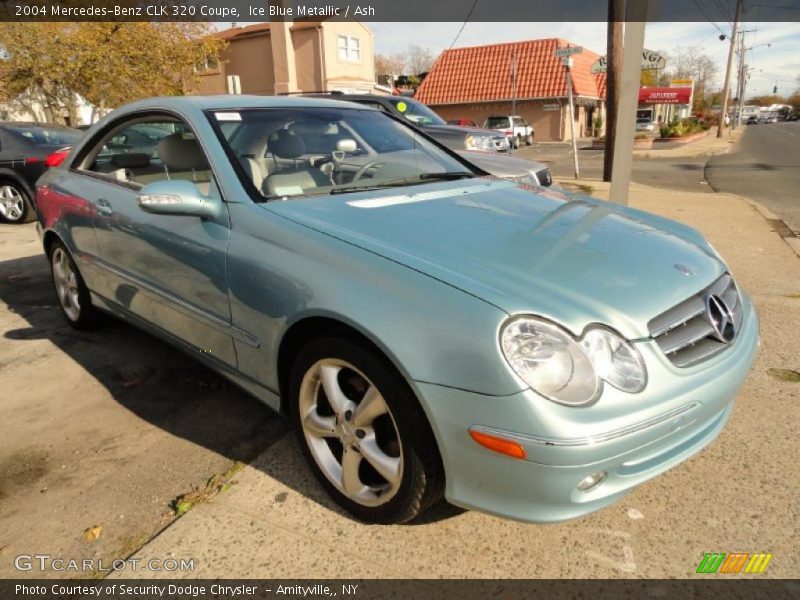 Front 3/4 View of 2004 CLK 320 Coupe