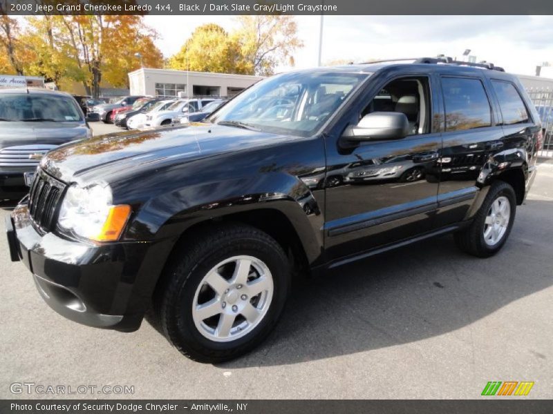 Front 3/4 View of 2008 Grand Cherokee Laredo 4x4