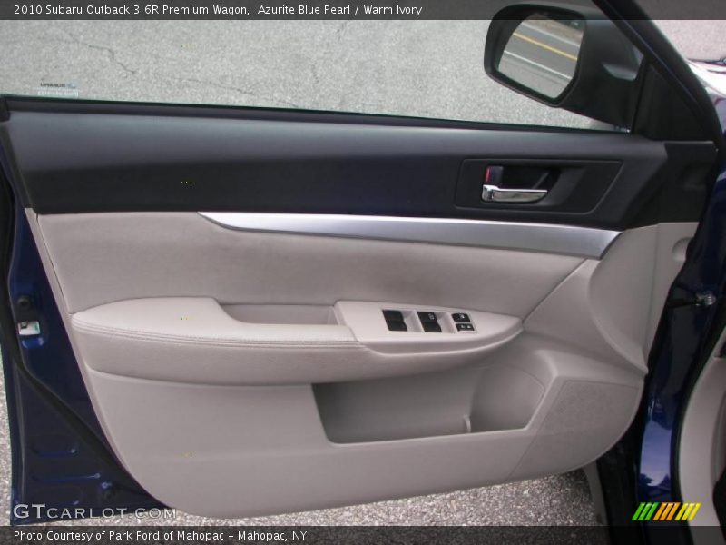 Door Panel of 2010 Outback 3.6R Premium Wagon