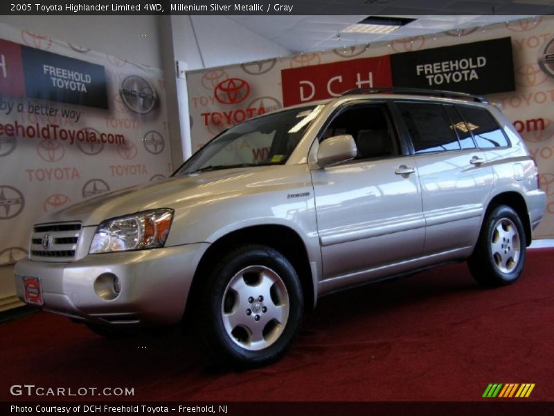 Millenium Silver Metallic / Gray 2005 Toyota Highlander Limited 4WD