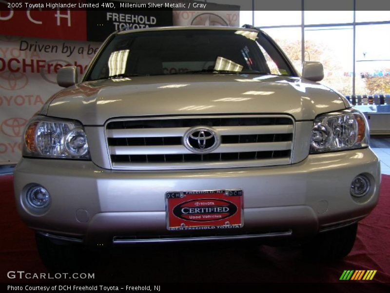 Millenium Silver Metallic / Gray 2005 Toyota Highlander Limited 4WD