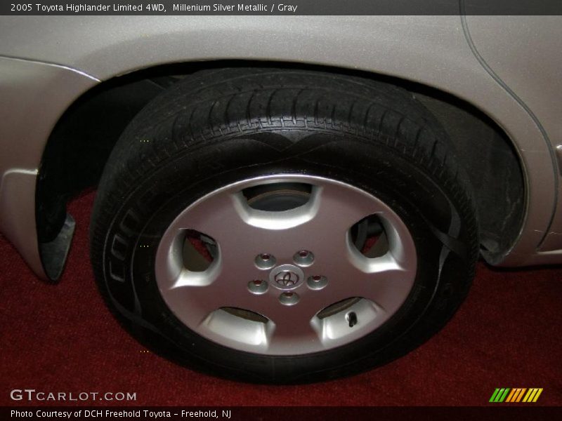 Millenium Silver Metallic / Gray 2005 Toyota Highlander Limited 4WD