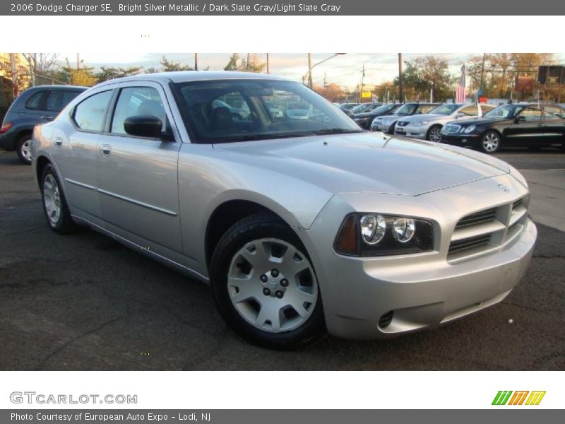 Front 3/4 View of 2006 Charger SE