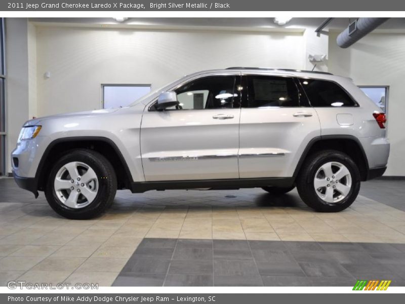 Bright Silver Metallic / Black 2011 Jeep Grand Cherokee Laredo X Package