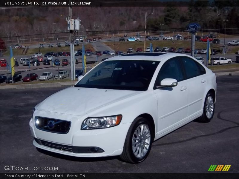 Ice White / Off Black Leather 2011 Volvo S40 T5